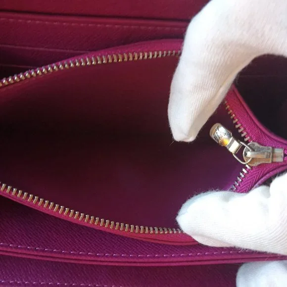 EUC LV Bicolor Cassis/Fuchsia Epi Zippy Long Wallet Full Inclusion! - Picture 3 of 16